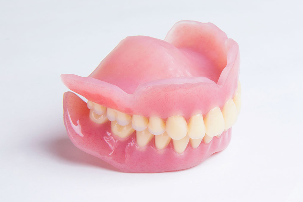 千葉県流山市・ほんだ歯科医院おおたかの森・総入れ歯（全部床義歯）